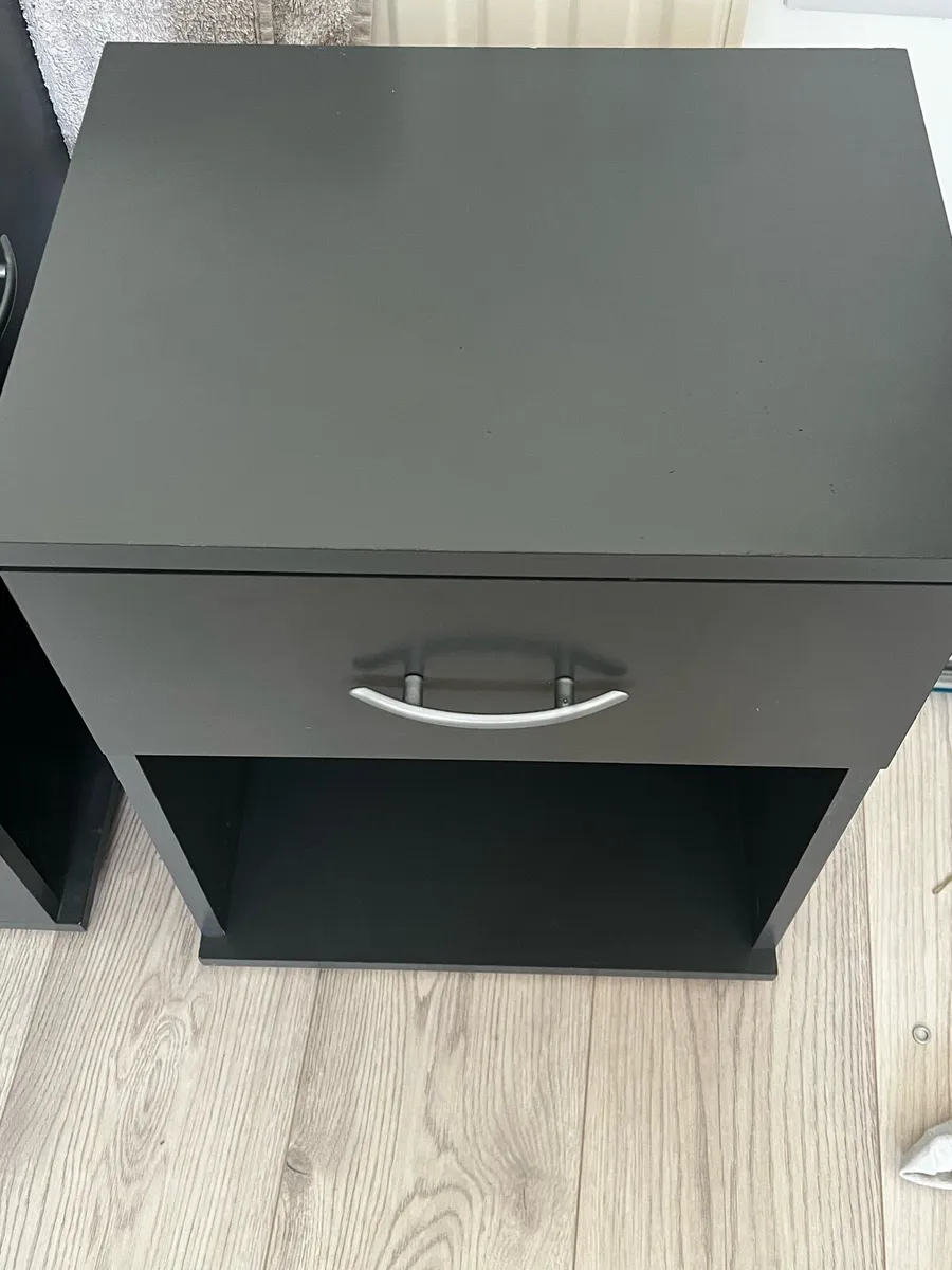 Bedside lockers - Image 2