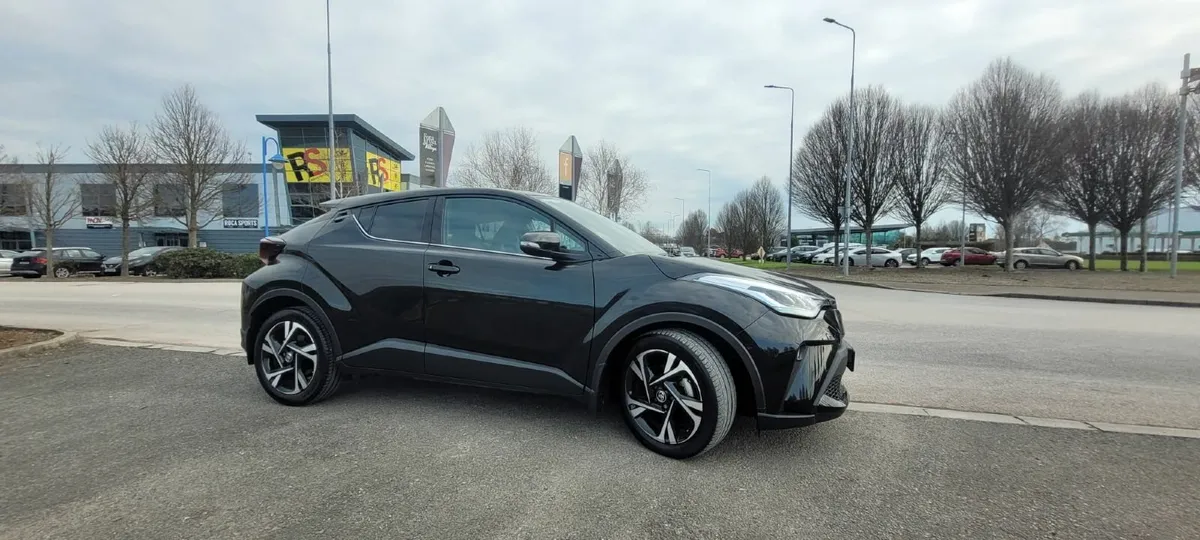 TOYOTA CHR 1.8 SPORT HYBRID AUTOMATIC 2022 - Image 1