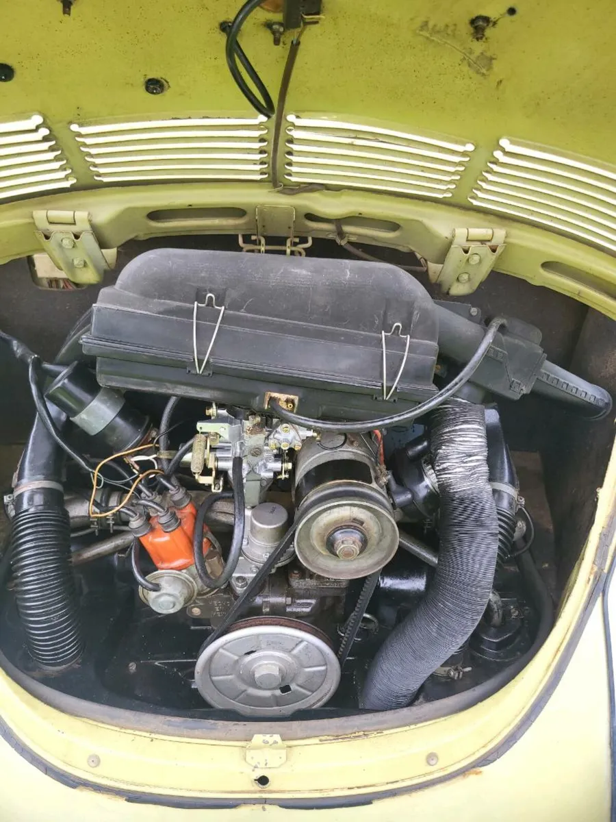 Vintage VW Beetle - Image 4