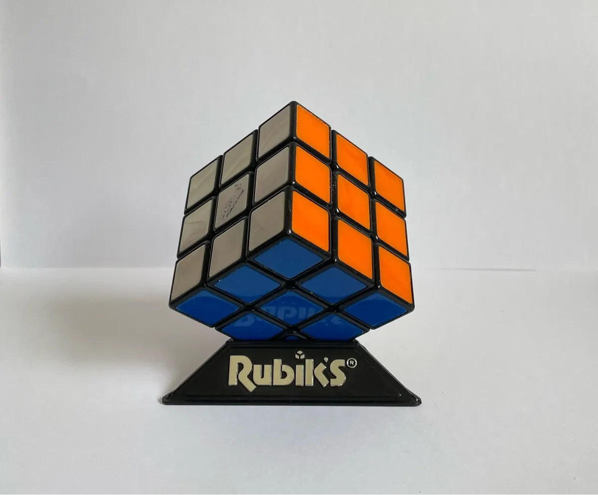 Rubik’s cube/speed cube collection - Image 3