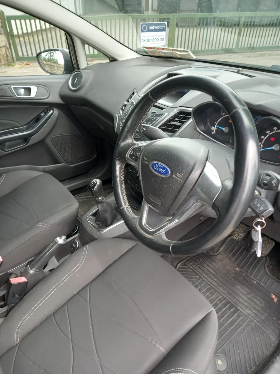 2016 Ford Fiesta Zetec 1.5 Diesel - Image 4