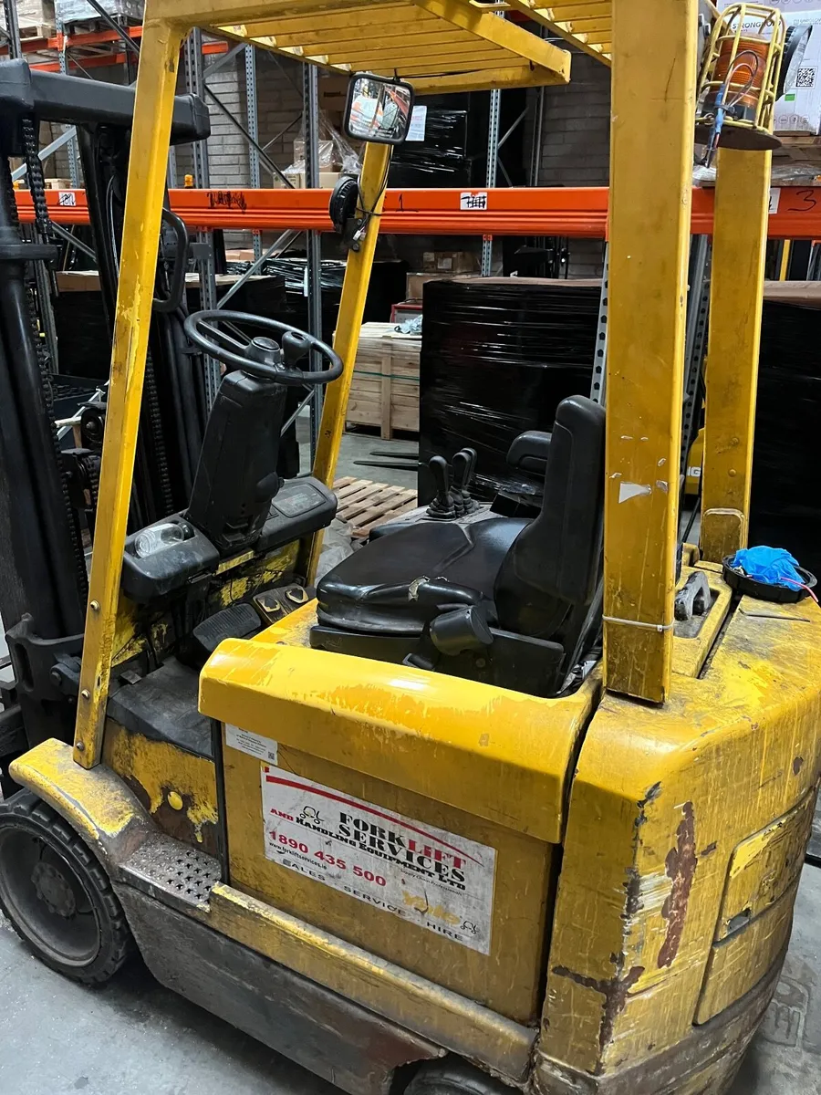 forklift - Image 1