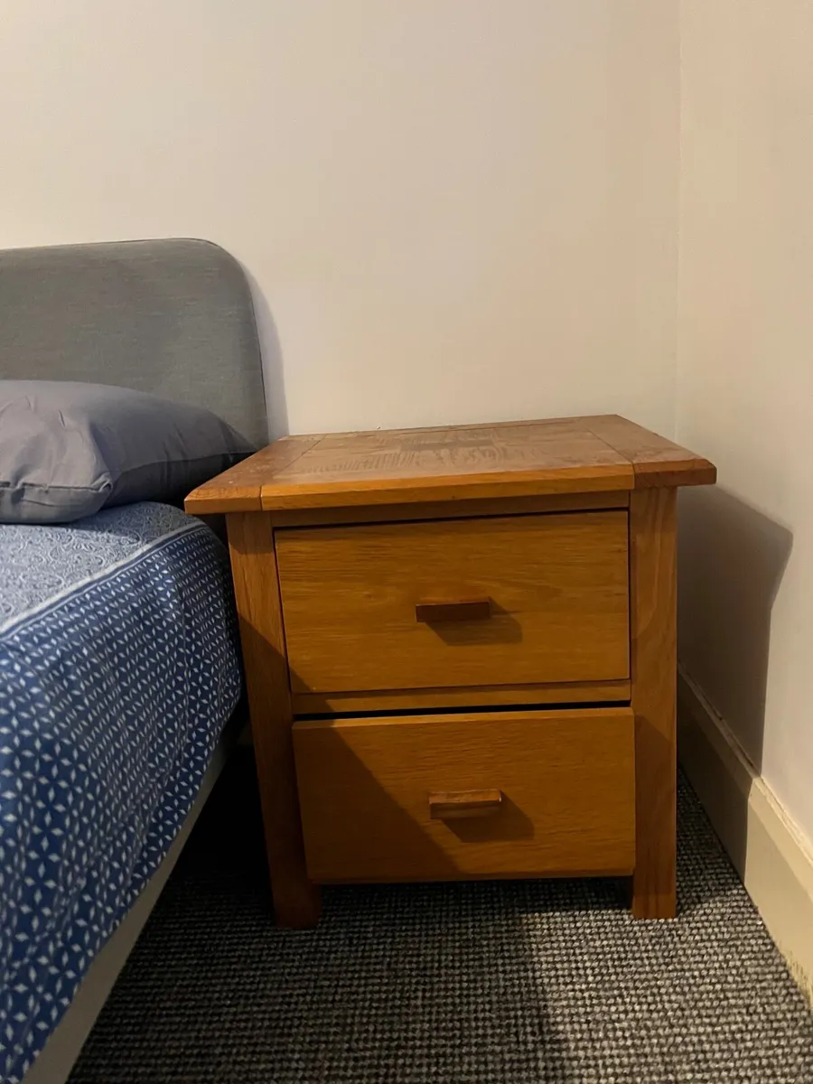 Oak beside cabinets and chest of drawers - Image 3