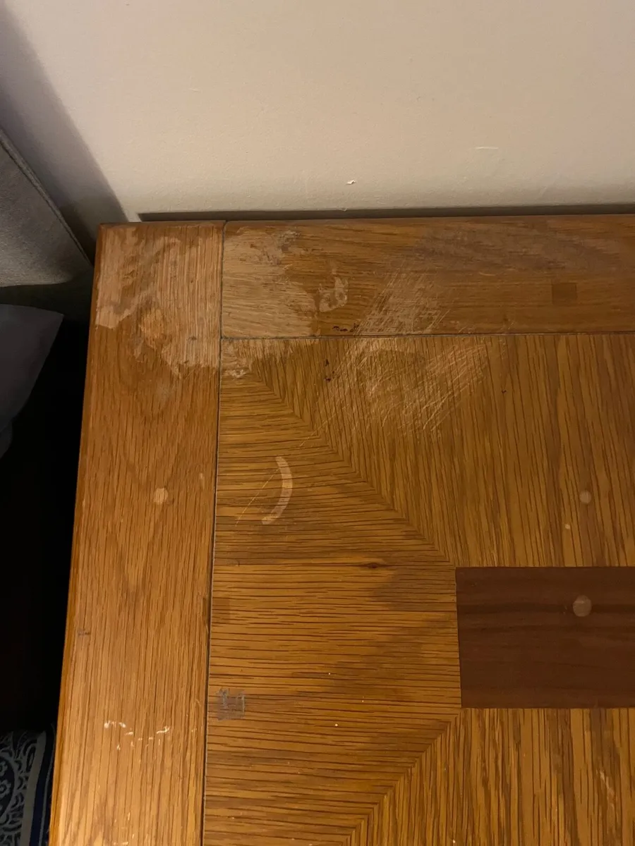 Oak beside cabinets and chest of drawers - Image 4