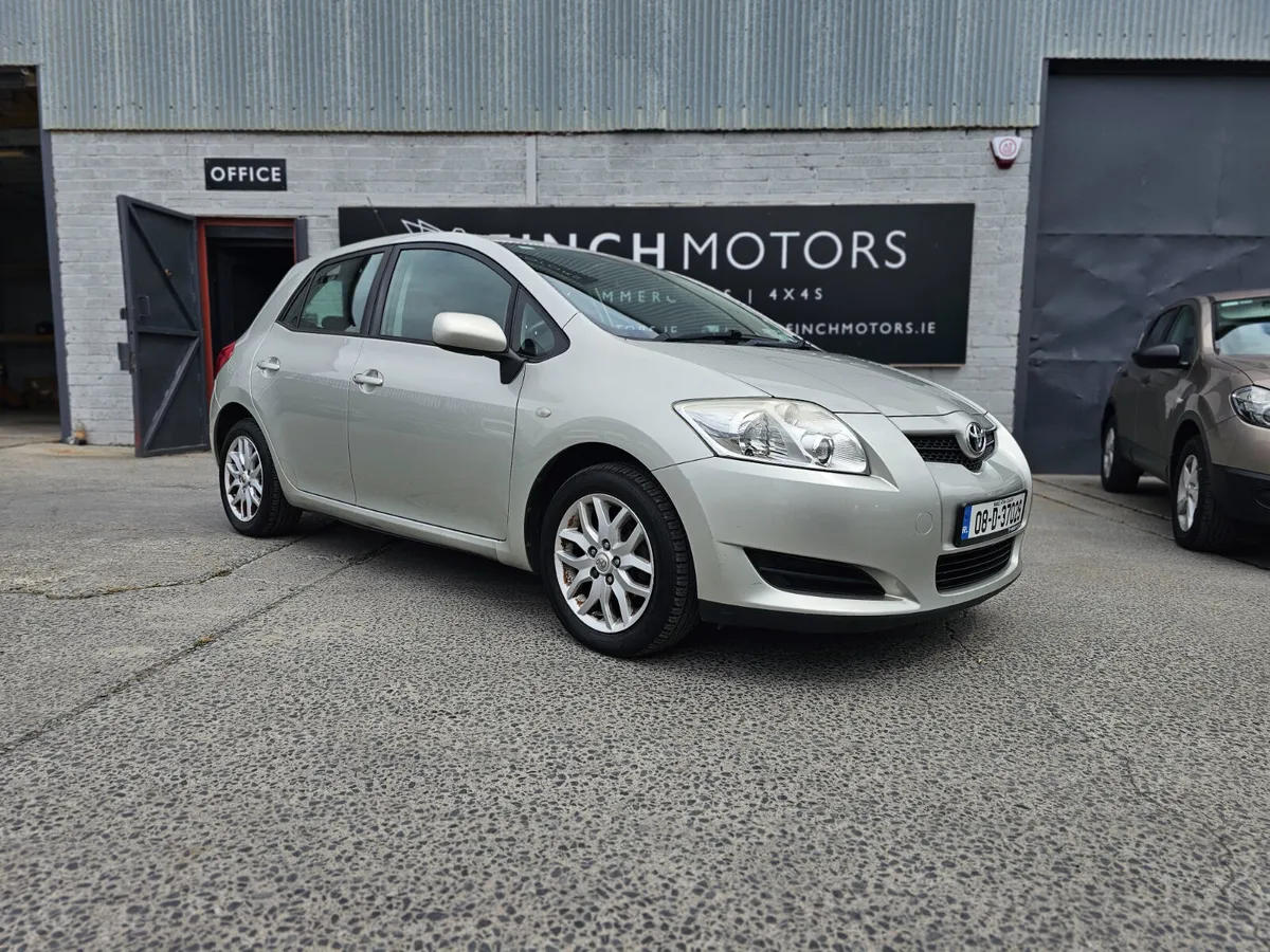 TOYOTA AURIS 1.4 // NEW NCT 07/26 // LOW MILEAGE - Image 1