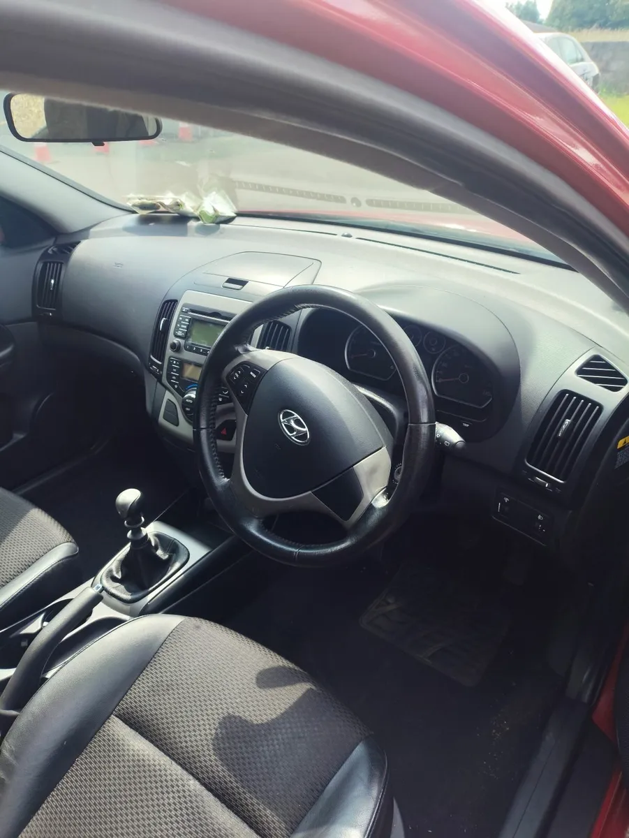 Hyundai i30 2010 - Image 3