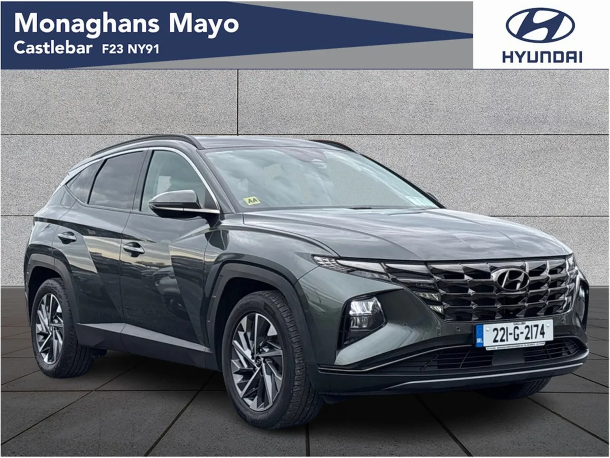 Hyundai Tucson EXECUTIVE PLUS DIESEL 5 5DR - Image 1
