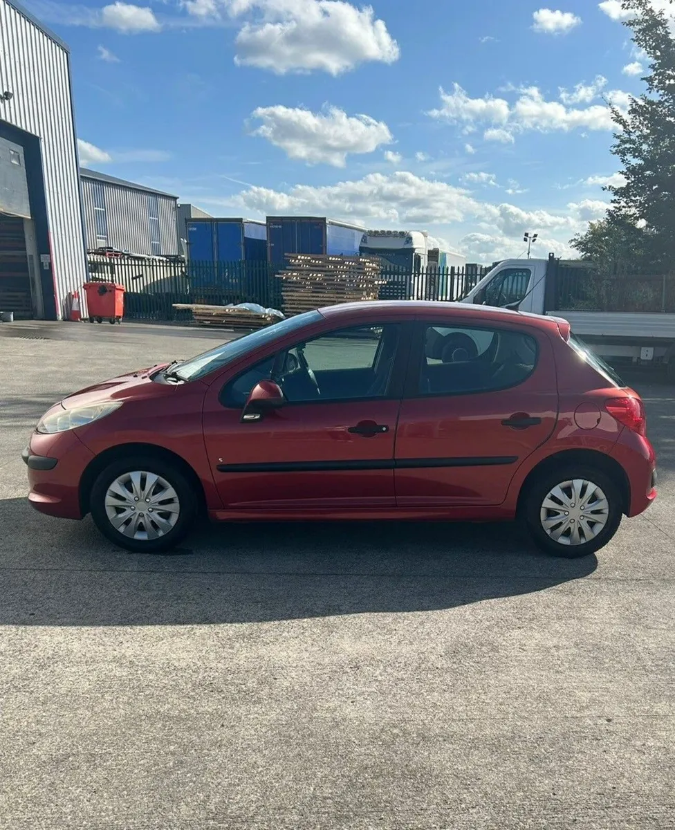 Peugeot 207 2009 - Image 1