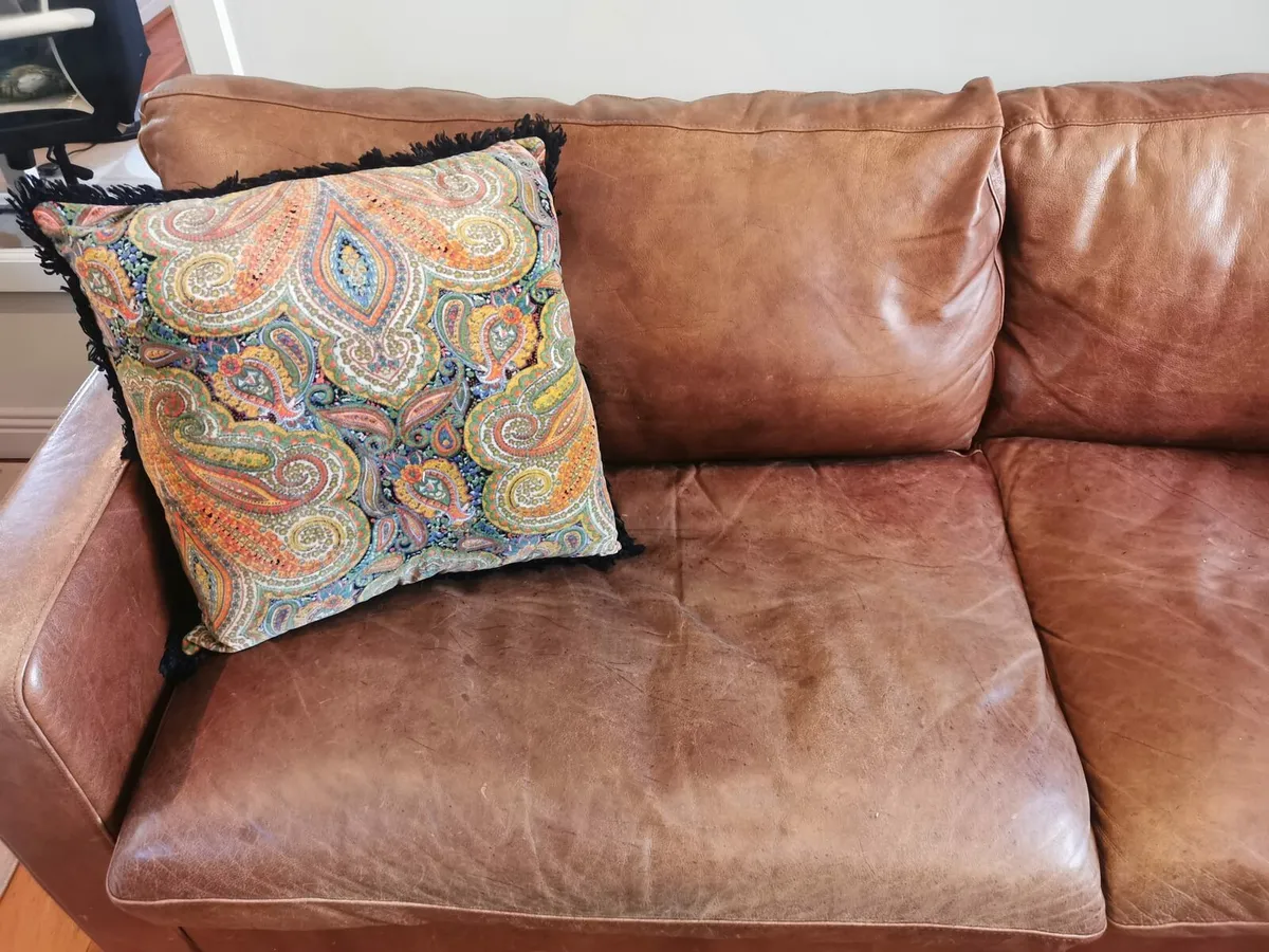 leather couch - Image 3