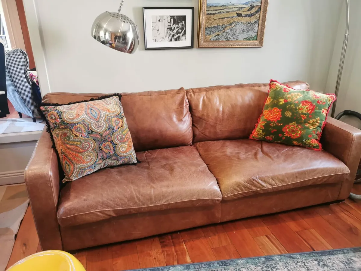 leather couch - Image 4