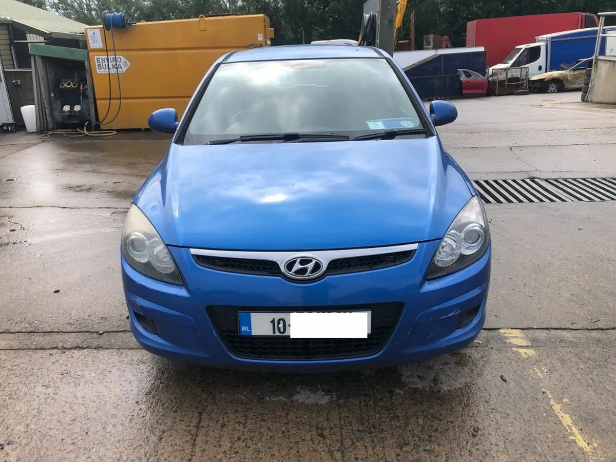 2010 HYUNDAI 130 1.6 dsl (for parts only) - Image 3