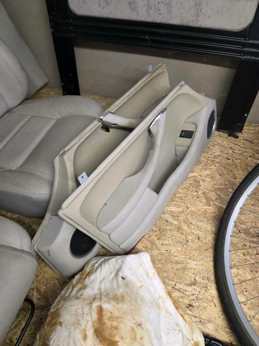 Jaguar X300 Parts - Image 4