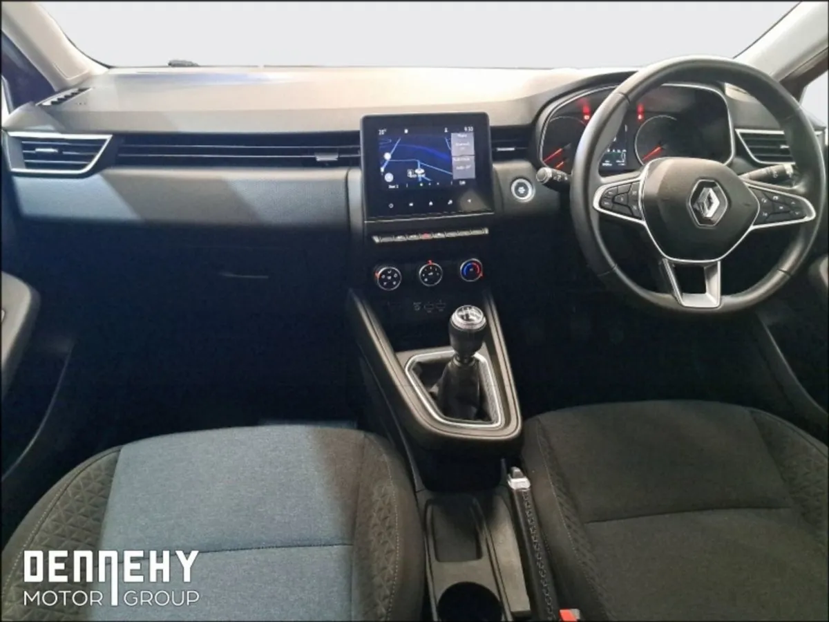 Renault Clio Iconic TCe 100 My19  71.00 per Week - Image 3
