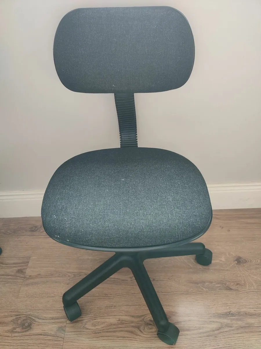 Office chair - Image 1