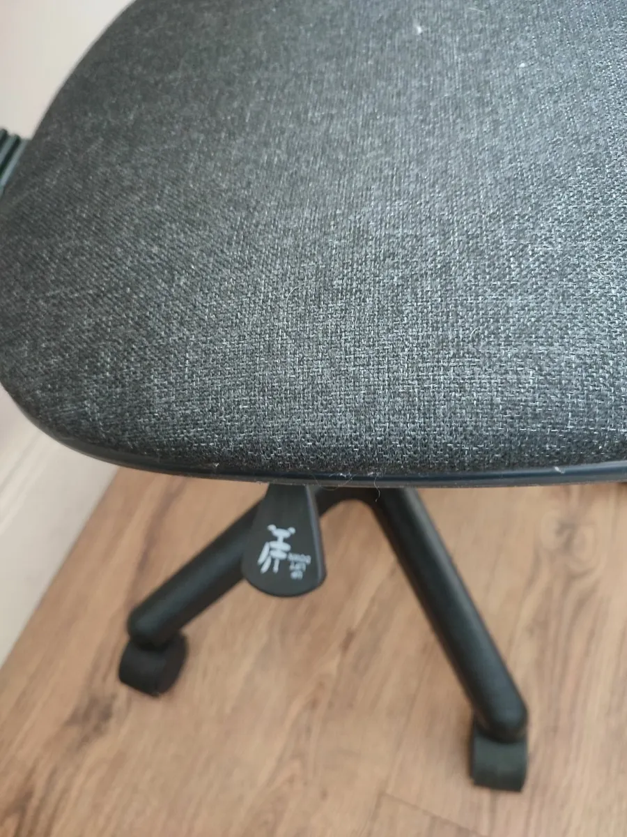 Office chair - Image 2