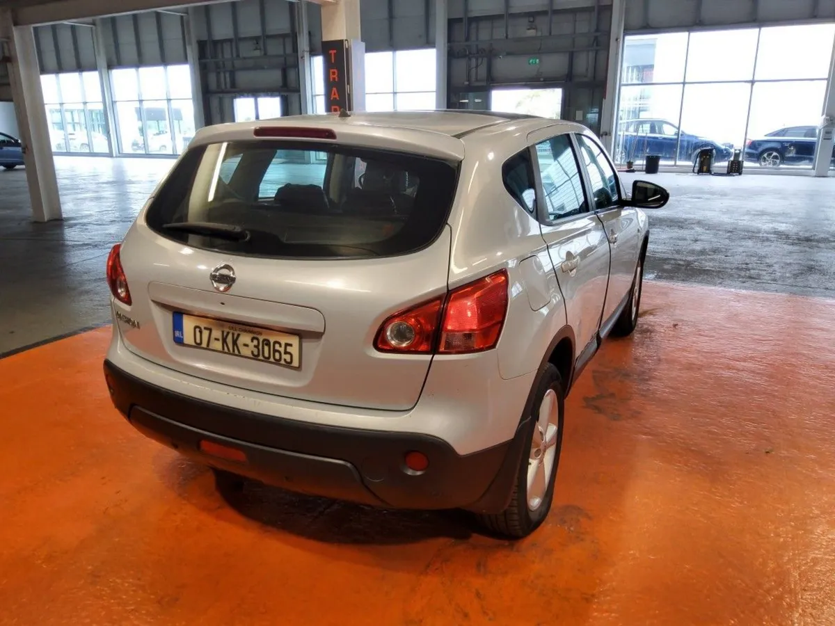 Nissan QASHQAI 1.6 SVE 4X2 - Image 2