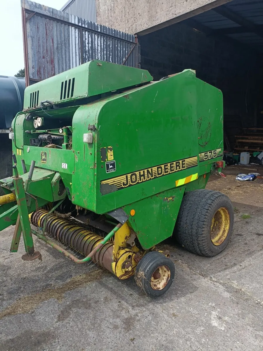 John Deere 575 Baler - Image 2