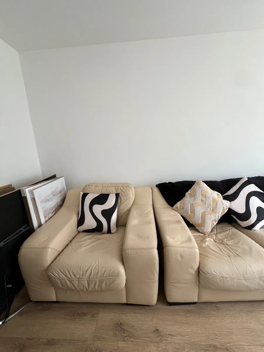 L shaped corner sofa armchair and stool - Image 3