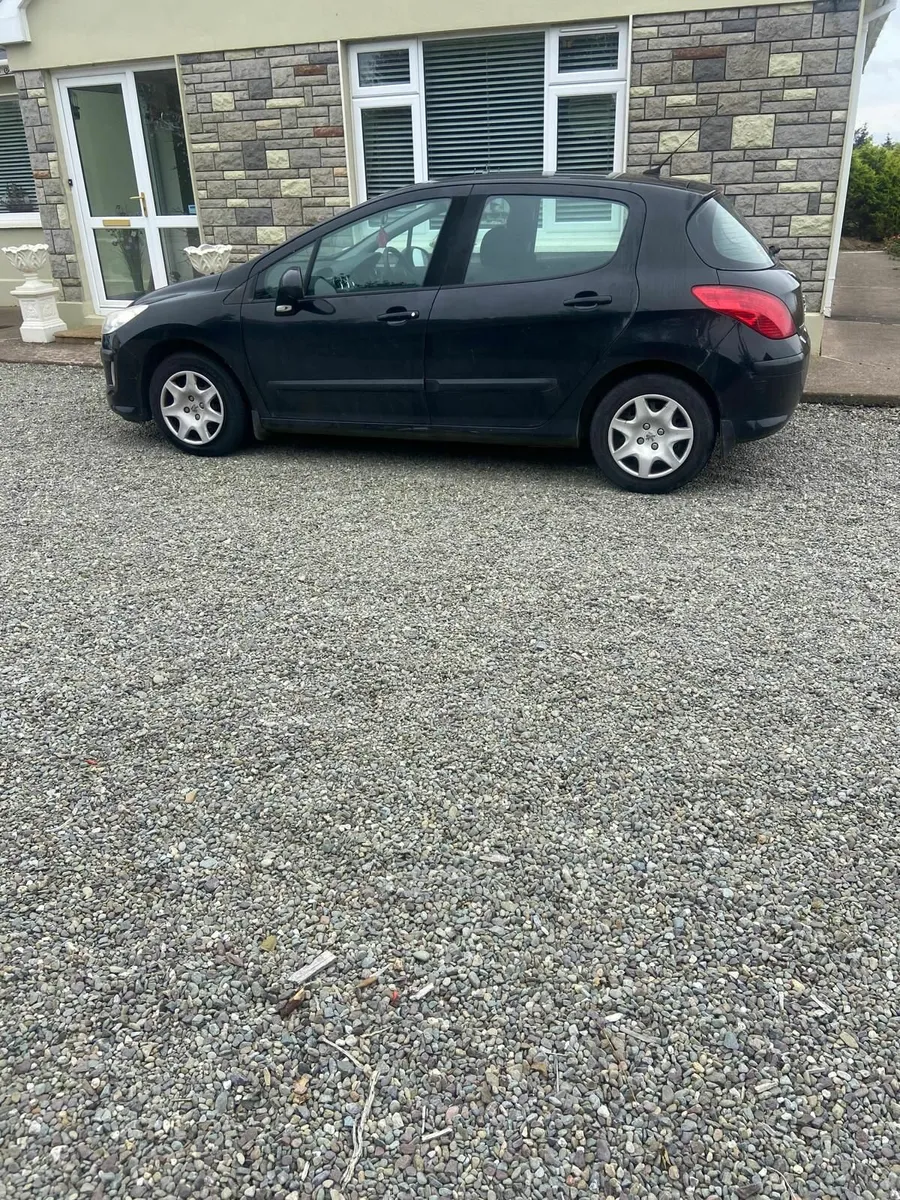 Peugeot 308 2009 - Image 2