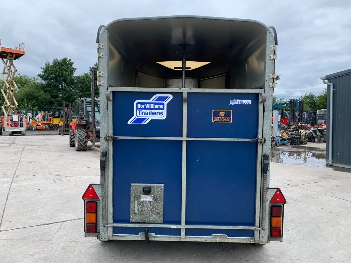 BID ONLINE NOW - IFOR WILLIAMS HB505R HORSEBOX - Image 4