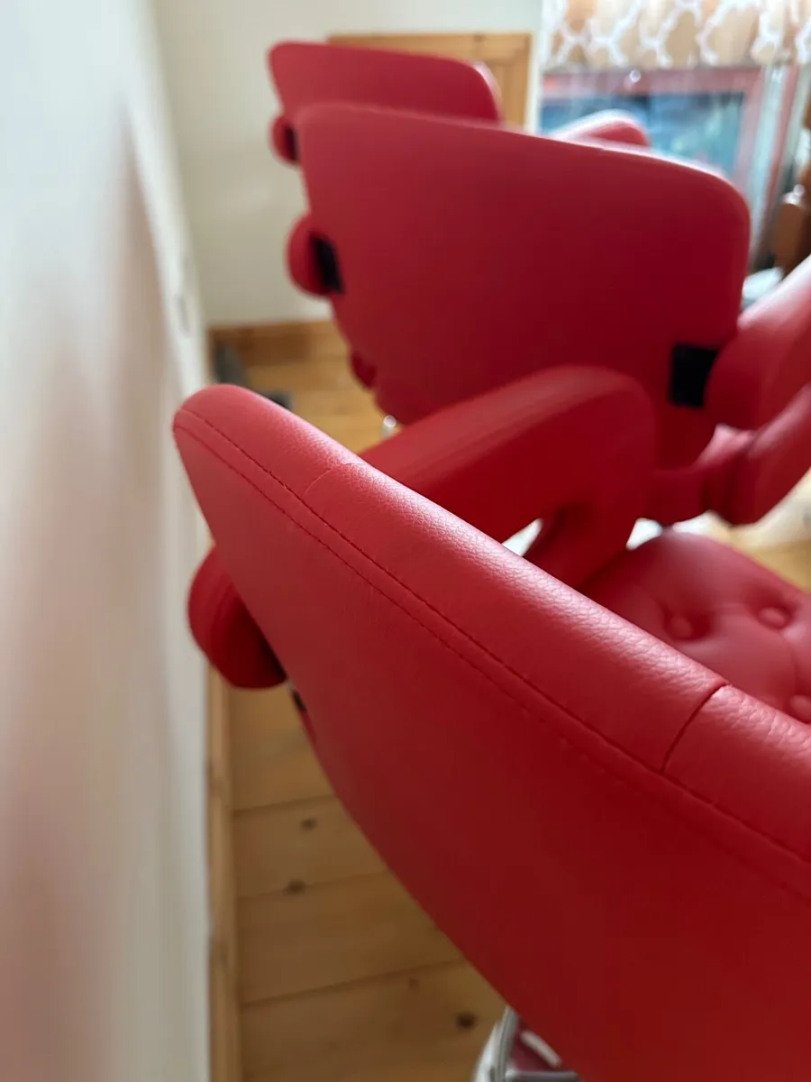 4 bar stools Red - Image 3