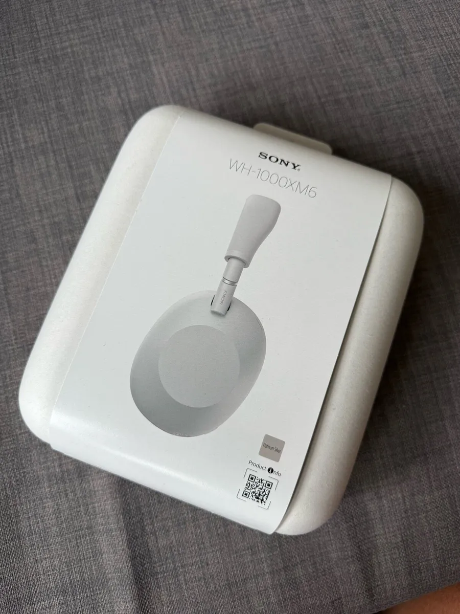 Sony WH-1000XM6 headphones NEW - Image 1