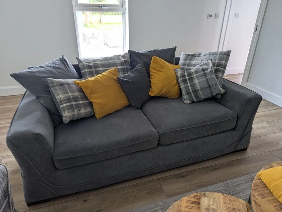 3 1 1 Sofa Suite - Image 2