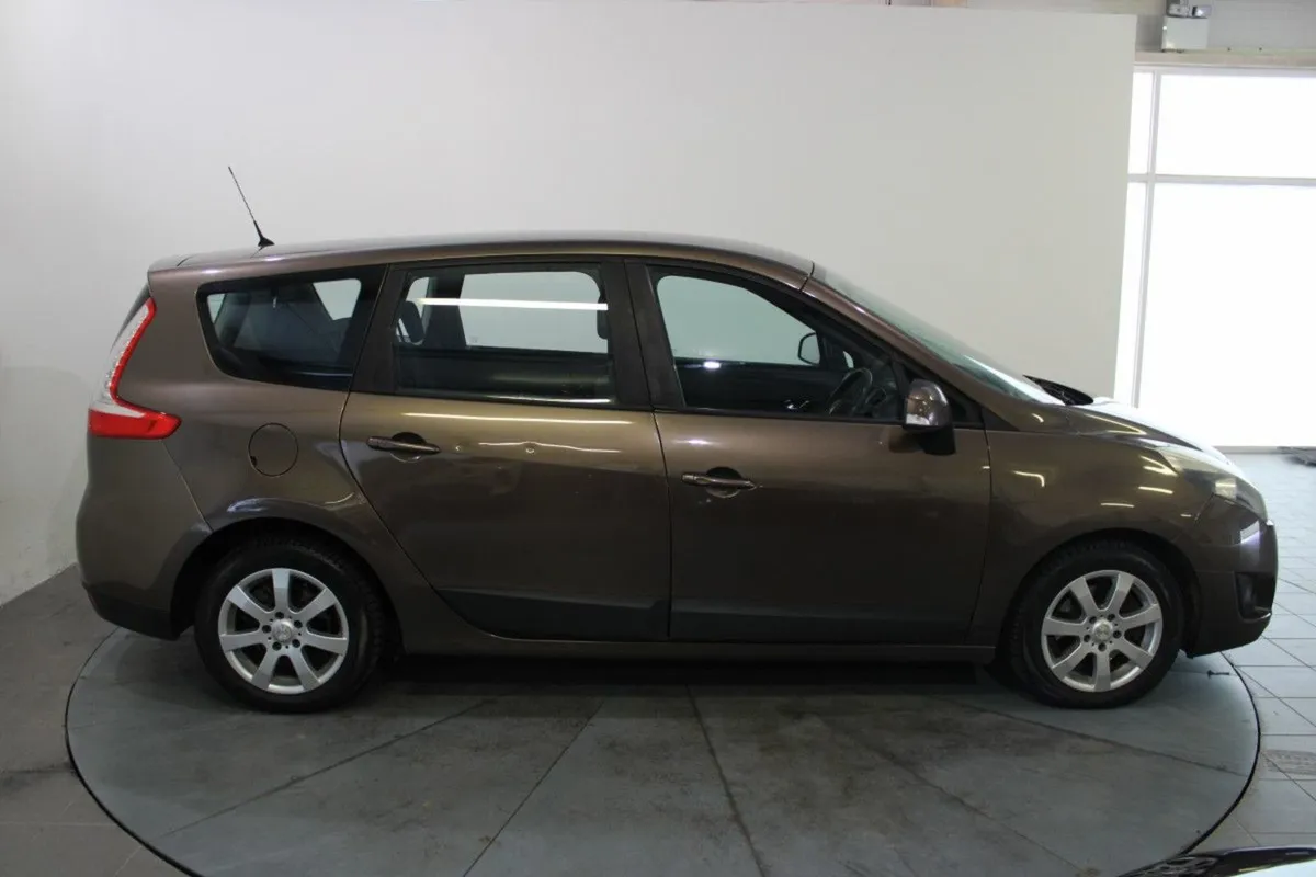 Renault Grand Scenic 1.5 DCI 110 Eco2 Royale - Image 3