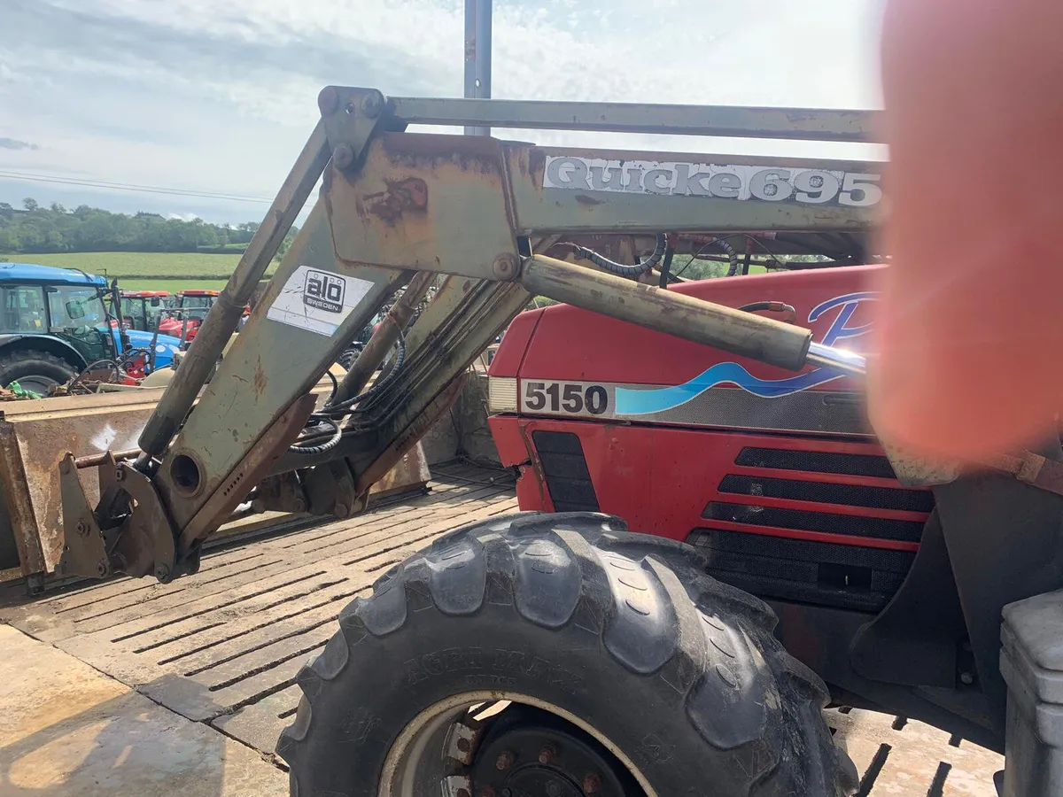 Quickie 695 loader (Case 5130/40/50) - Image 2