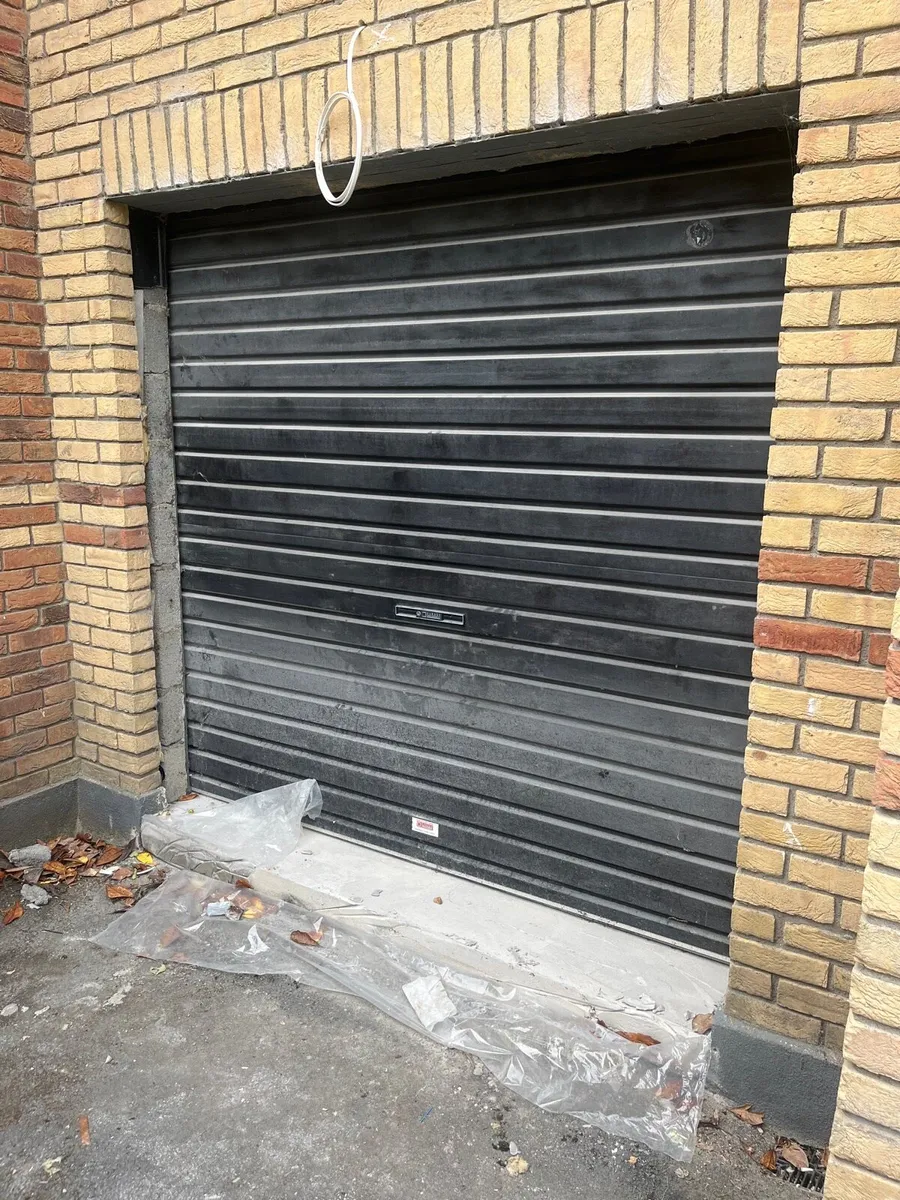 Garage roller - Image 1