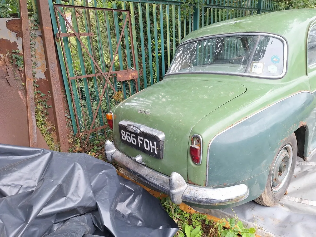 Classic car parts - Image 2