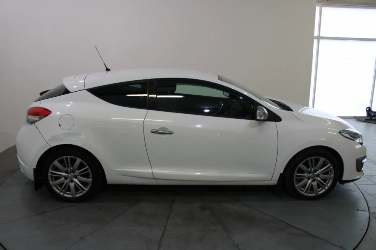 Renault Megane dCi 110 S S GT Line 3DR - Image 4