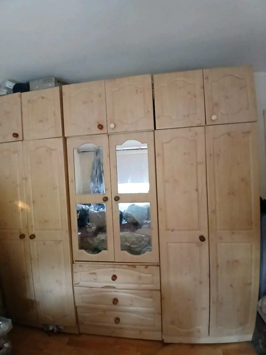 Wardrobes - Image 2
