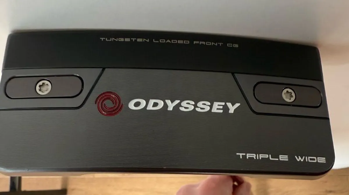 Odyssey Tri Hot Triple Wide CS Putter 35 in - Image 4