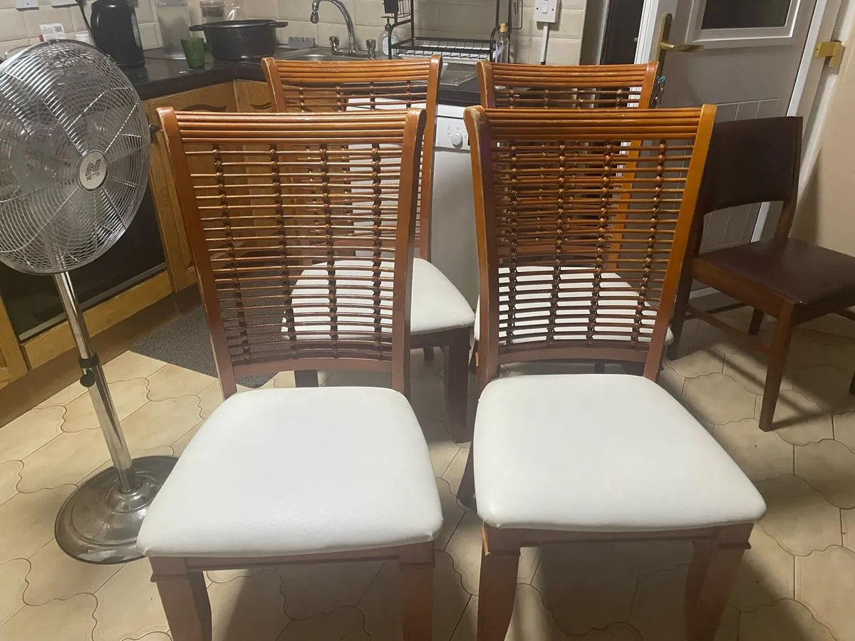 Table and 6chairs - Image 3
