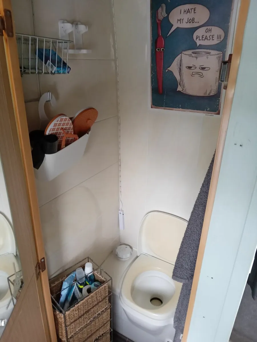 Renault master Campervan - Image 3