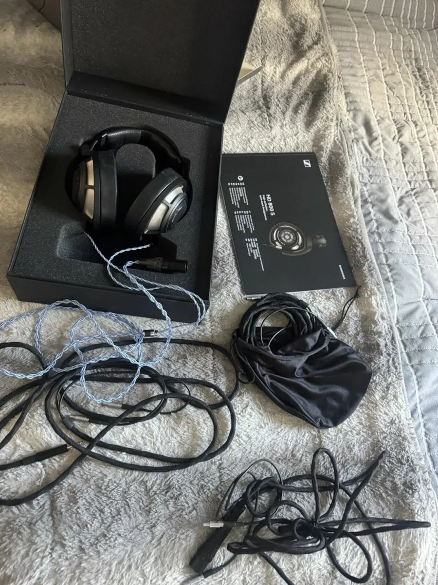 Sennheiser HD 800 S Headphones Look! Opened Box - Image 1