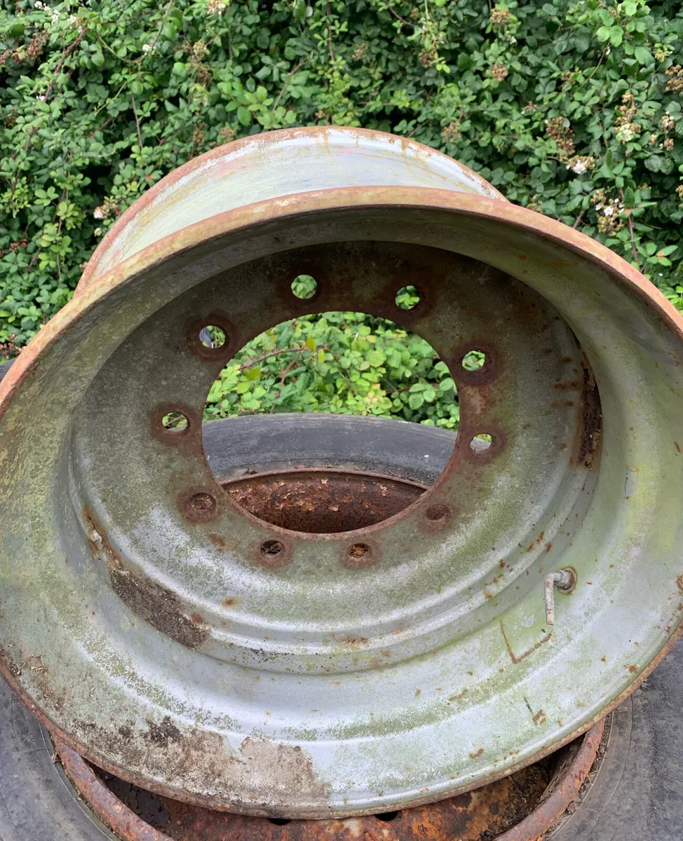 Offset trailer rims - Image 1