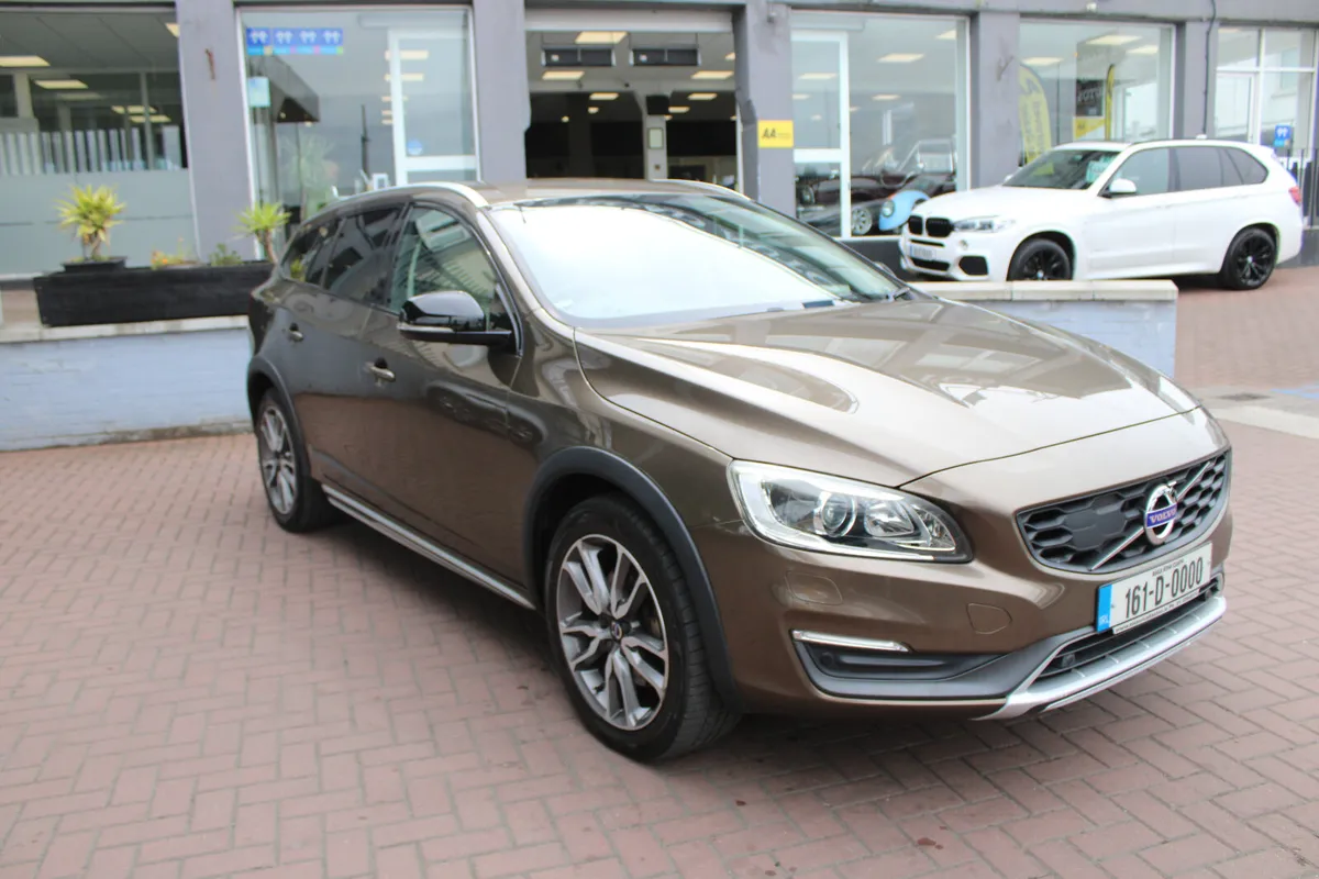 2016 Volvo V60 CROSS COUNTRY - Image 1