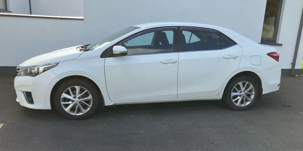 2014 Toyota Corolla - Image 4