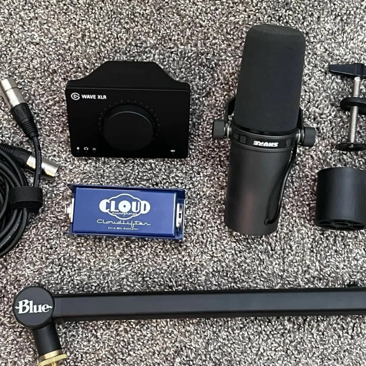 Shure SM7B Mic bundle - Image 1