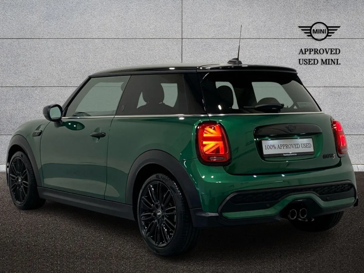 MINI Cooper Cooper S Exclusive Auto (20 ) - Image 3