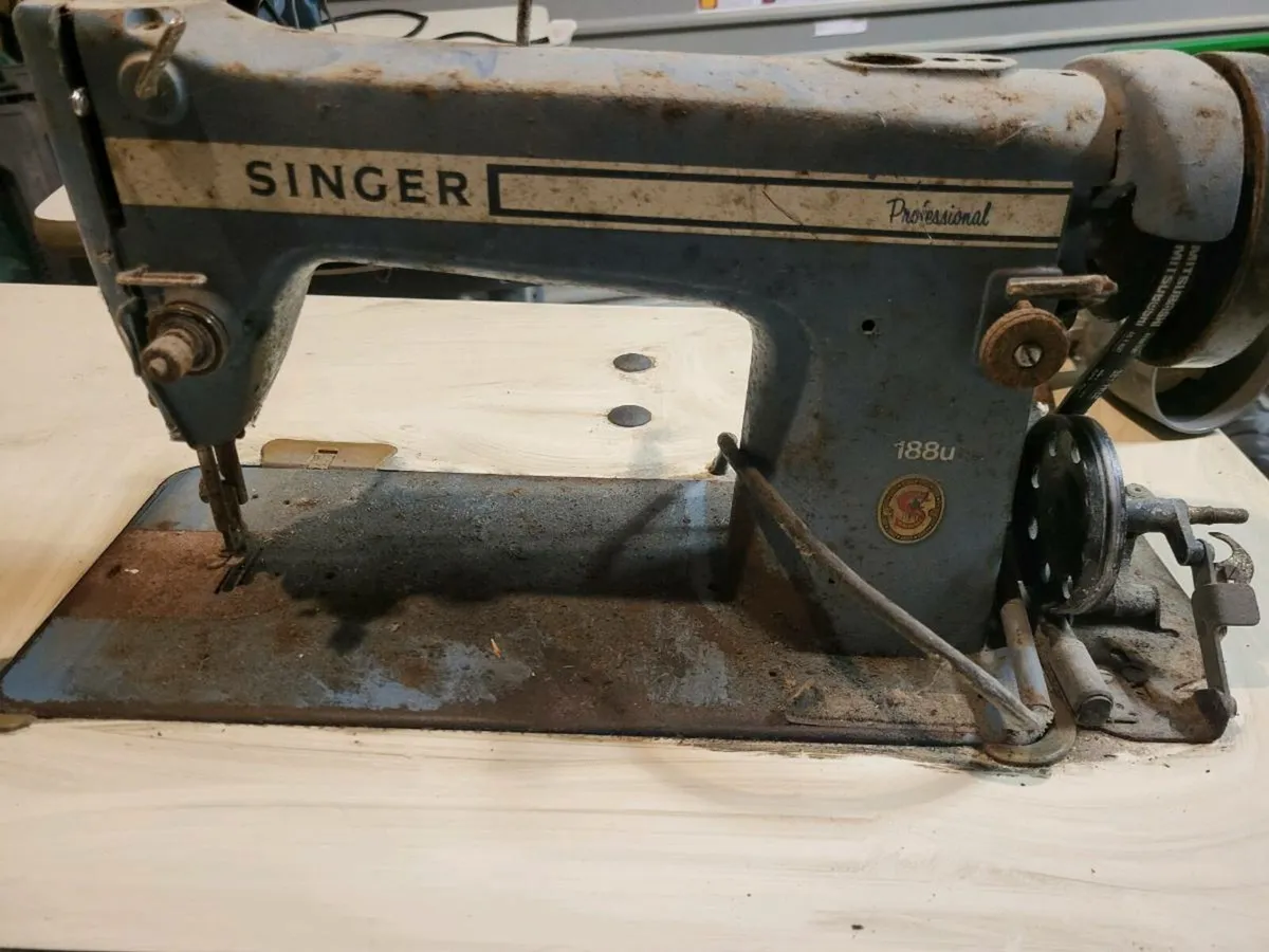 Sewing machines - Image 4