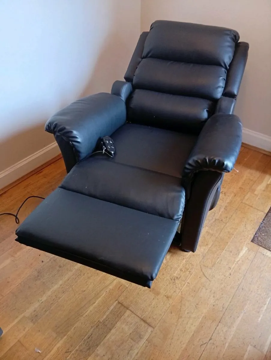 BRAND NEW!!! : Riser /Recliner  medical chair - Image 4