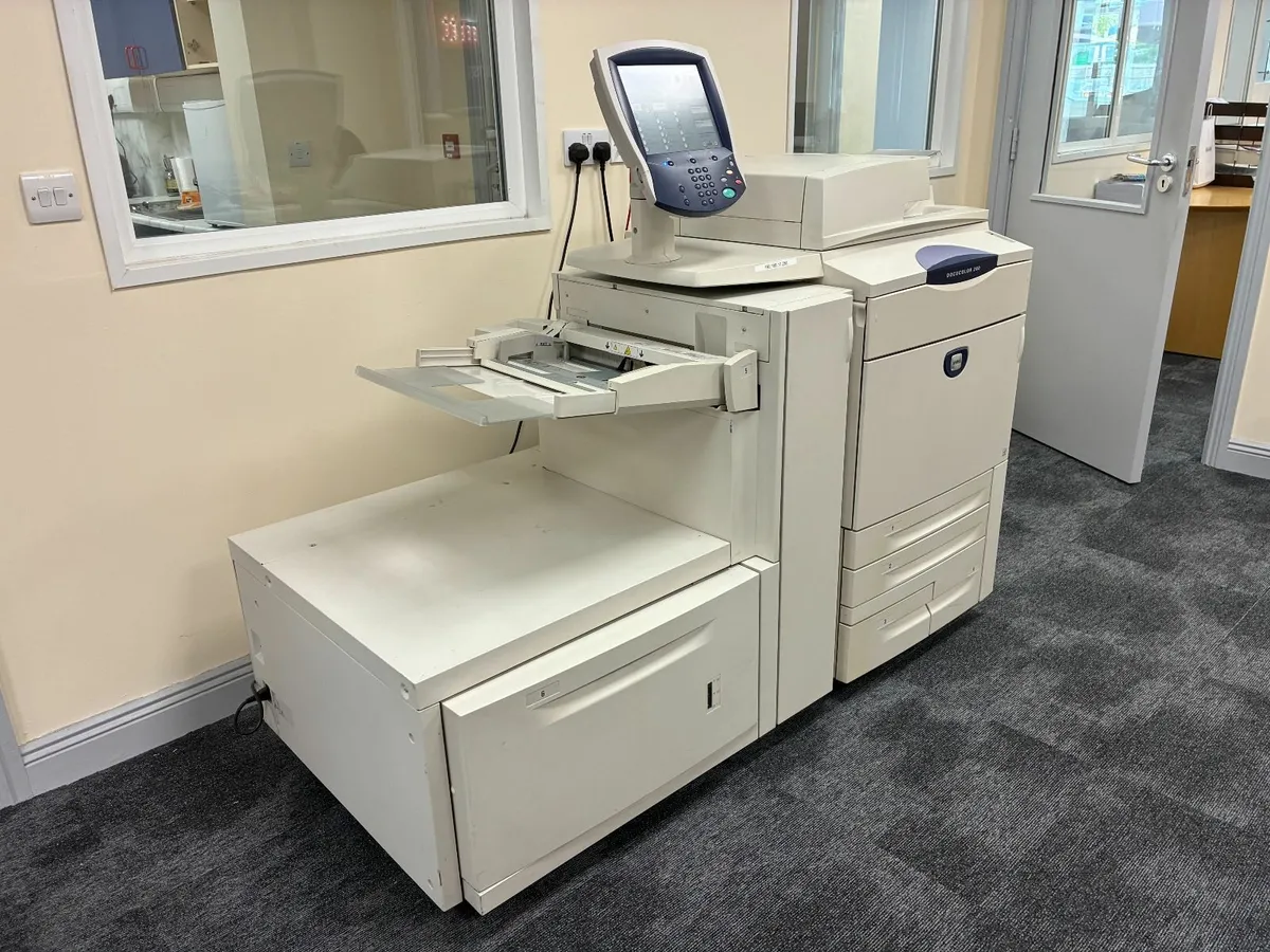 Xerox DocuColor 260 Copier-Printer - Image 3