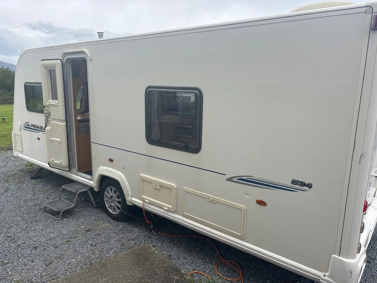 Caravan ( immaculate) for sale - Image 1
