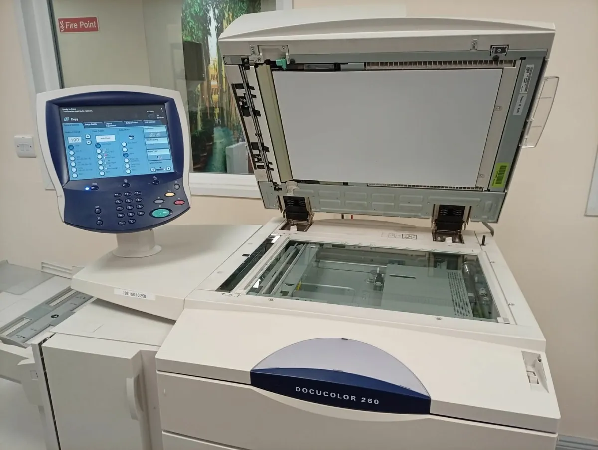 Xerox DocuColor 260 Copier-Printer - Image 2