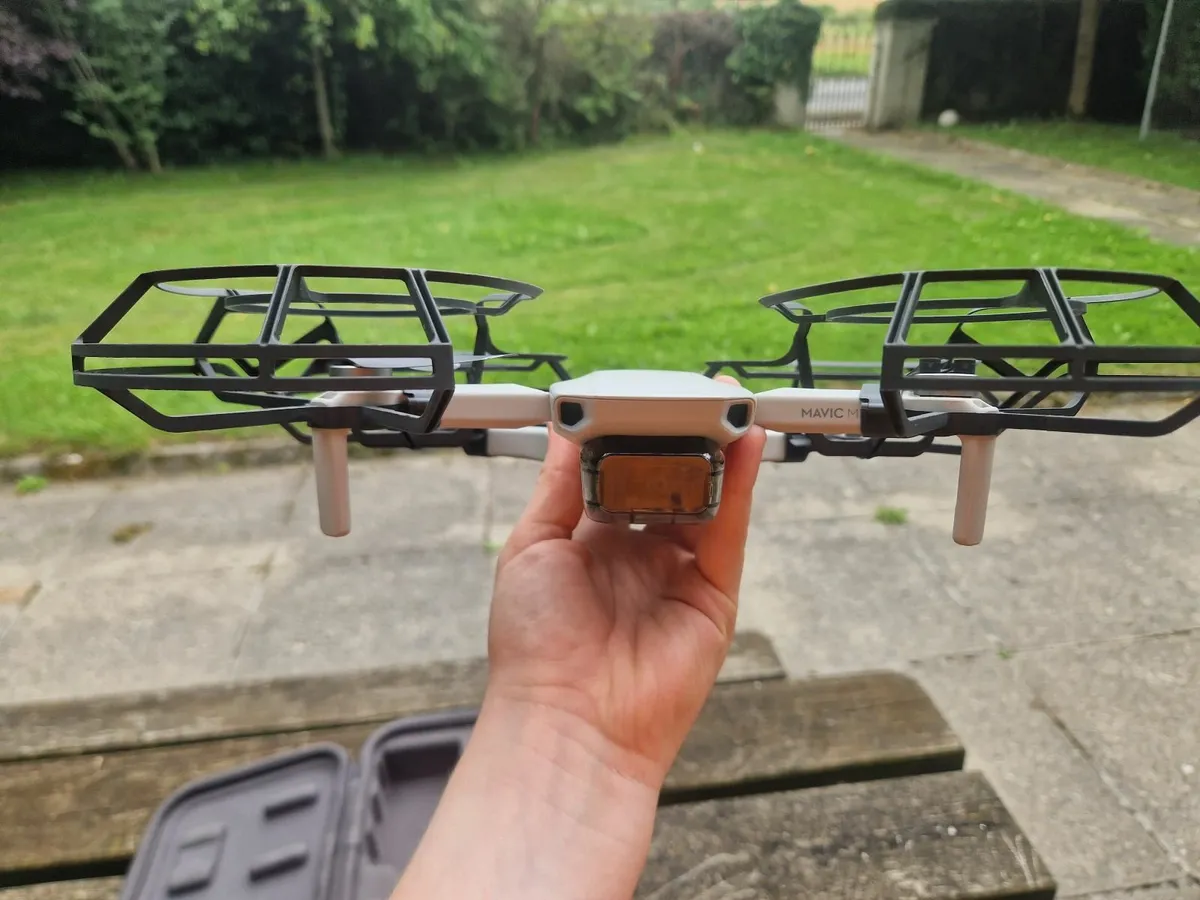 Dji mavic mini fly more combo great condition - Image 2