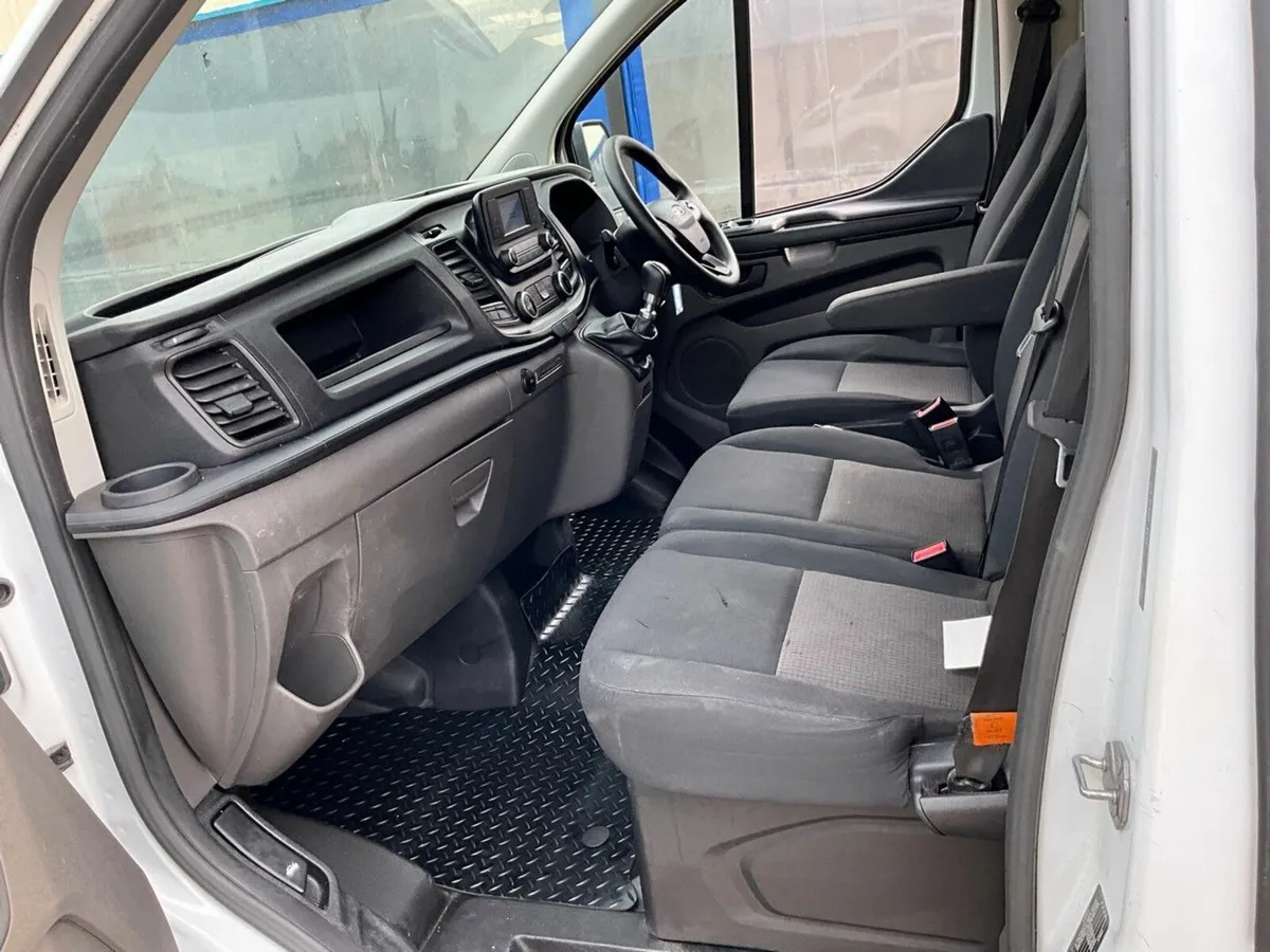 FORD TRANSIT CUSTOM 2.0 ECOBLUE 105PS CREW VAN - Image 4