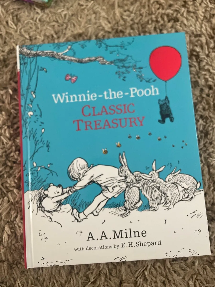 Winnie the Pooh Classic Treasury - Image 1